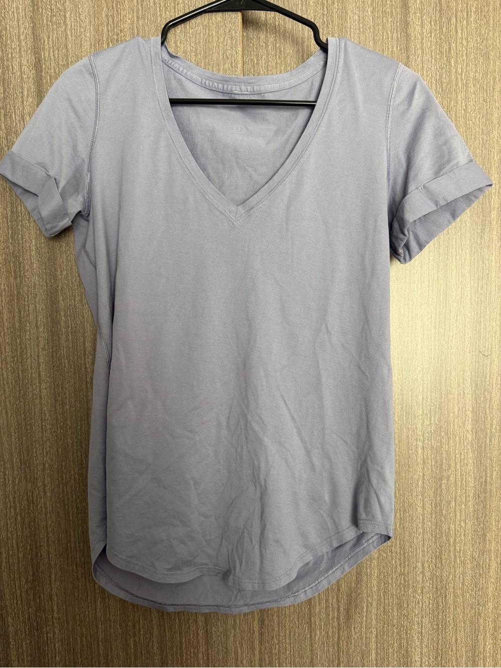 Lululemon v neck tee